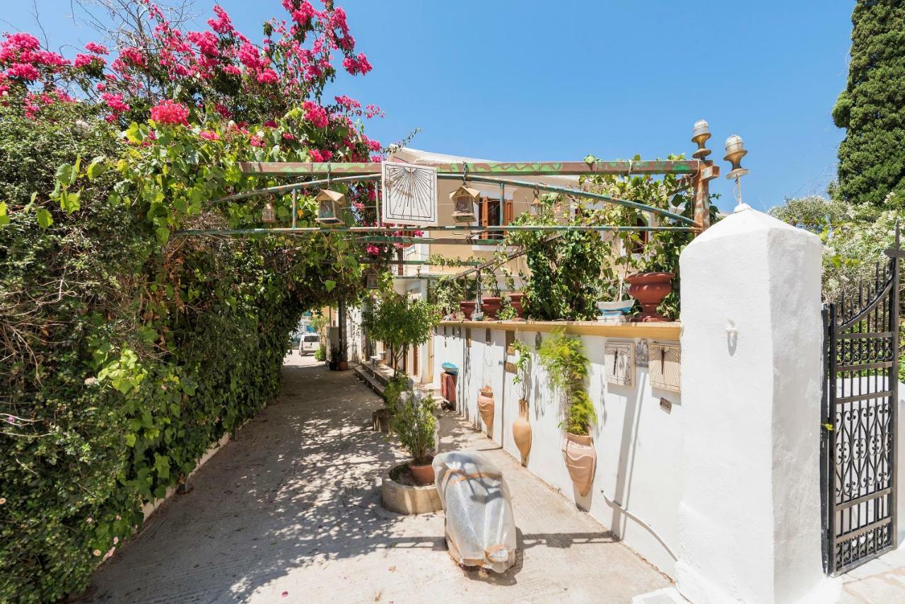 The Old Symi 아파트 외부 사진